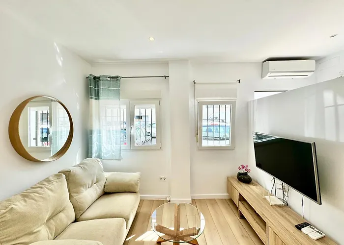 Cozy Ground Floor In The Heart Of - Eaw Homes Appartamento *